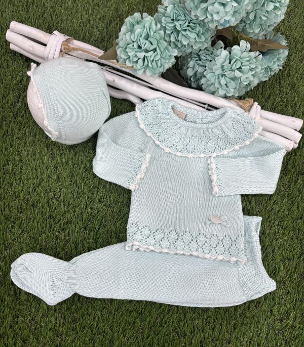 CONJUNTO TRES PIEZAS HILO VERDE JERSEY CUELLO POLAINAS Y CAPOTA 1205-C