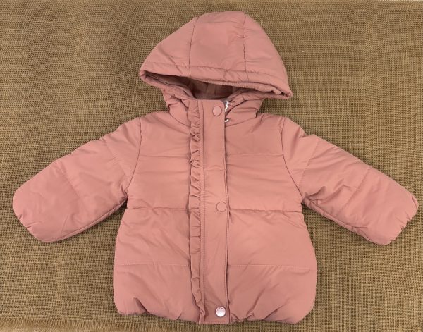 PLUMAS COLOR TEJA CON CIERRRE CON VOLANTE INTERIOR FORRO POLAR CON CAPUCHA Z17