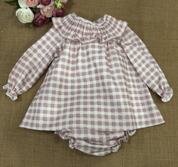 CONJUNTO NIÑA CUADROS ROSA EMPOLVADO CON CUELLO BORDADO 7114