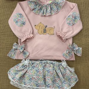 CONJUNTO DOS PIEZAS SUDADERA ROSA CON PERRITO CON CUELLO LIBERTY Y LAZADAS Y BRAGUITAS VOLANTE LIBERTY IP33031