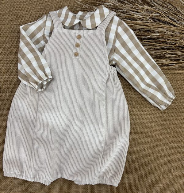 CONJUNTO NIÑO PETO PANA COLOR ARENA Y CAMISA DE CUADROS CAMEL 3022
